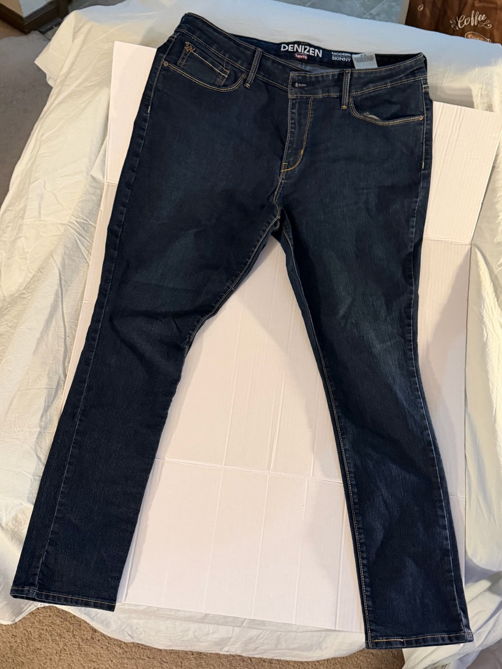 #226 Levi's Women’s Dark Blue Skinny Jeans